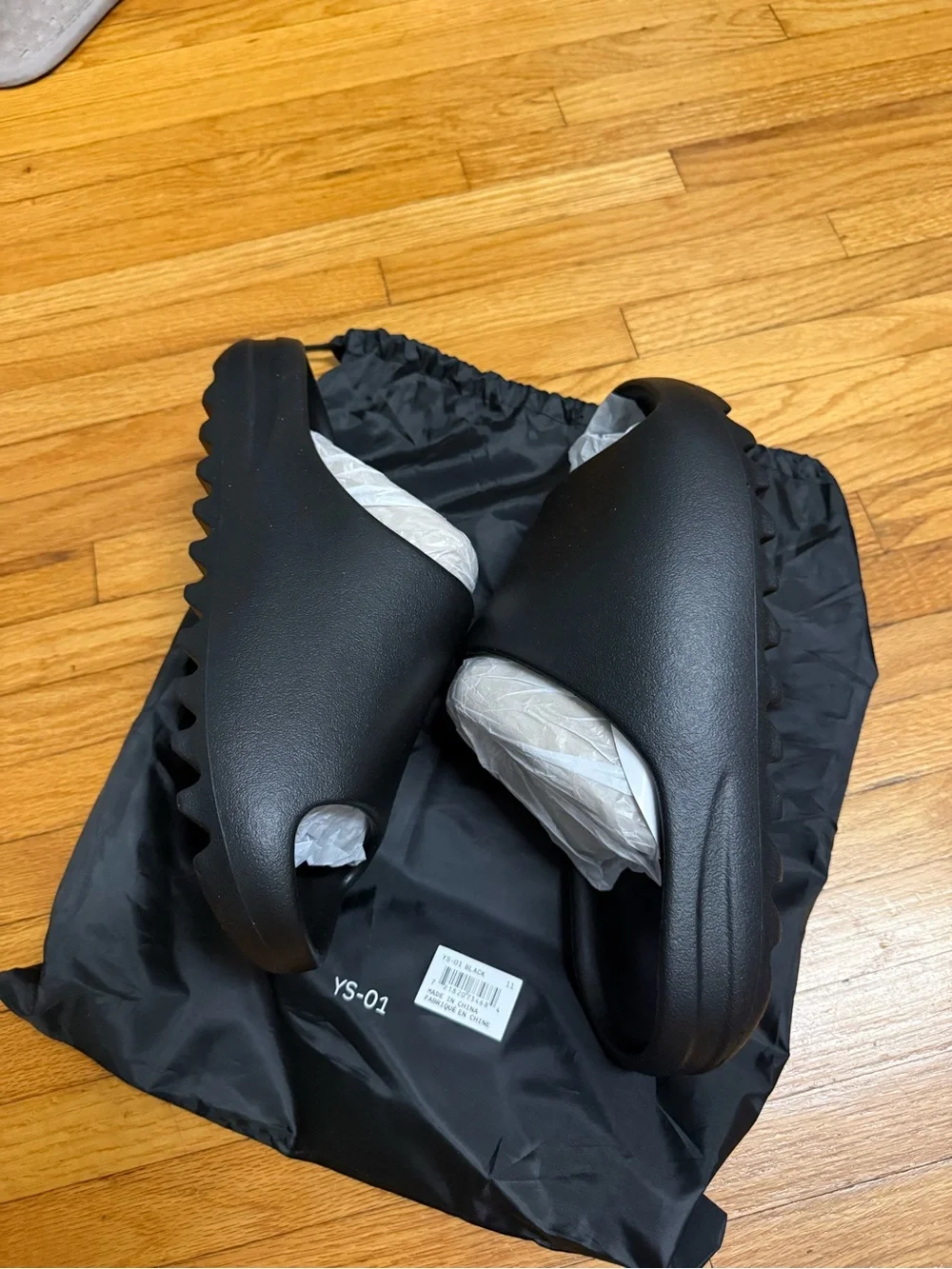 Yeezy Slides YS-01 Black Size 11